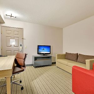 One-Bedroom King Suite Disability Access